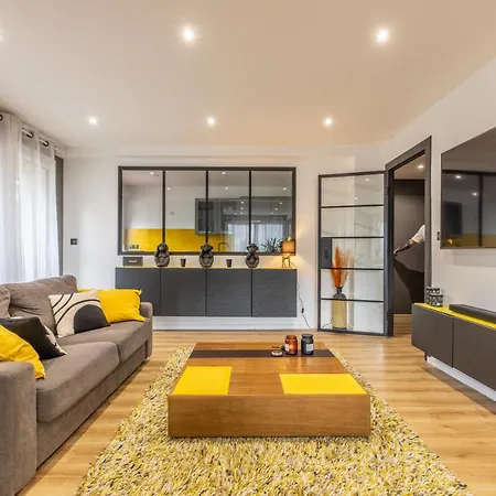 Apartment F3 Neuf Et Equipe Avec Balcon 